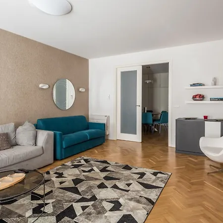 Apartman Castle